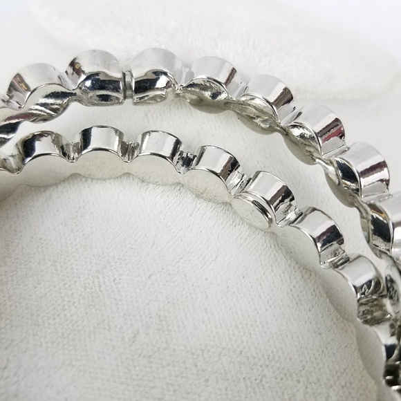 PRIMIER silver plated rhodium bangle bracelet - Picture 7 of 8